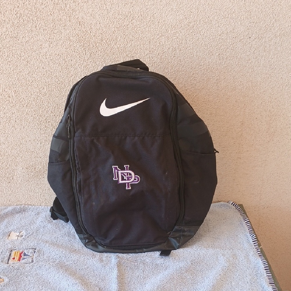 Make Offer! Nike Black Modern Backpack for Everyday Use